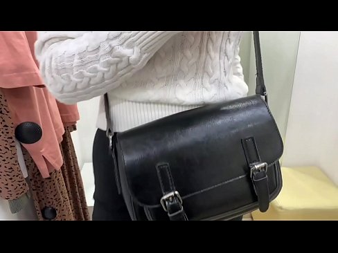 ❤️ Masturbasi umum tina jalang ngora FeralBerry sareng dildo di kamar pas vk porno di urang ️❤